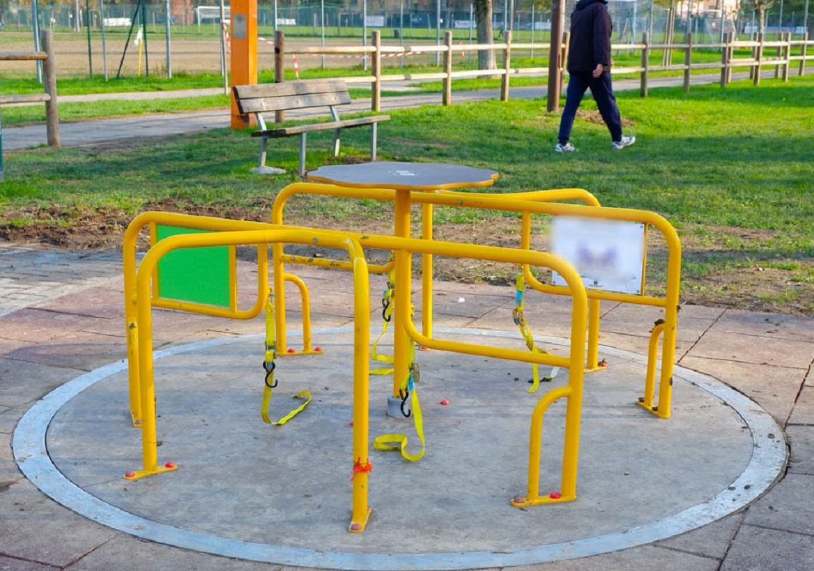 Giostra parco ferrari